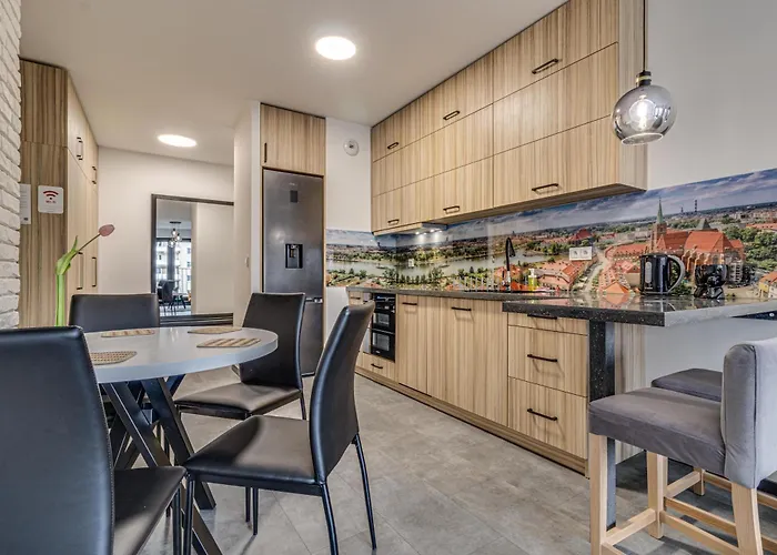 アパート Rentplanet - Wyszynskiego ヴロツワフ